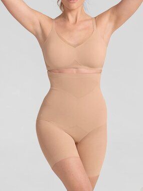 HoneyLove SuperPower Short Shapewear MEDIUM NWT